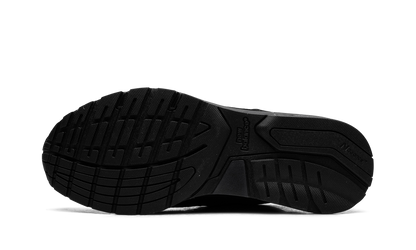 992 "Made in USA - Triple Black" U992TB