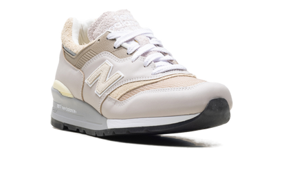 997 "Made in USA - Moonrock / Driftwood" U997GG